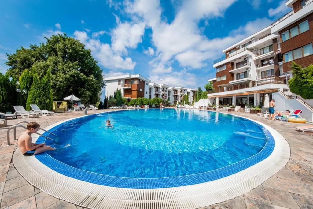 אלניטה Messambria Fort Beach - Premium Apartments מראה חיצוני תמונה