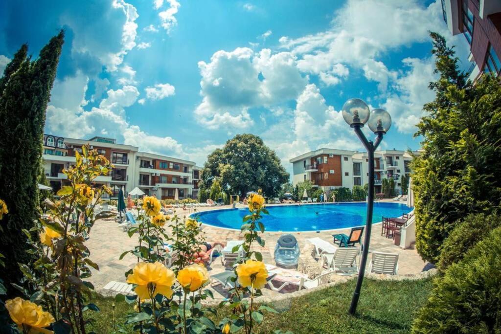 אלניטה Messambria Fort Beach - Premium Apartments מראה חיצוני תמונה
